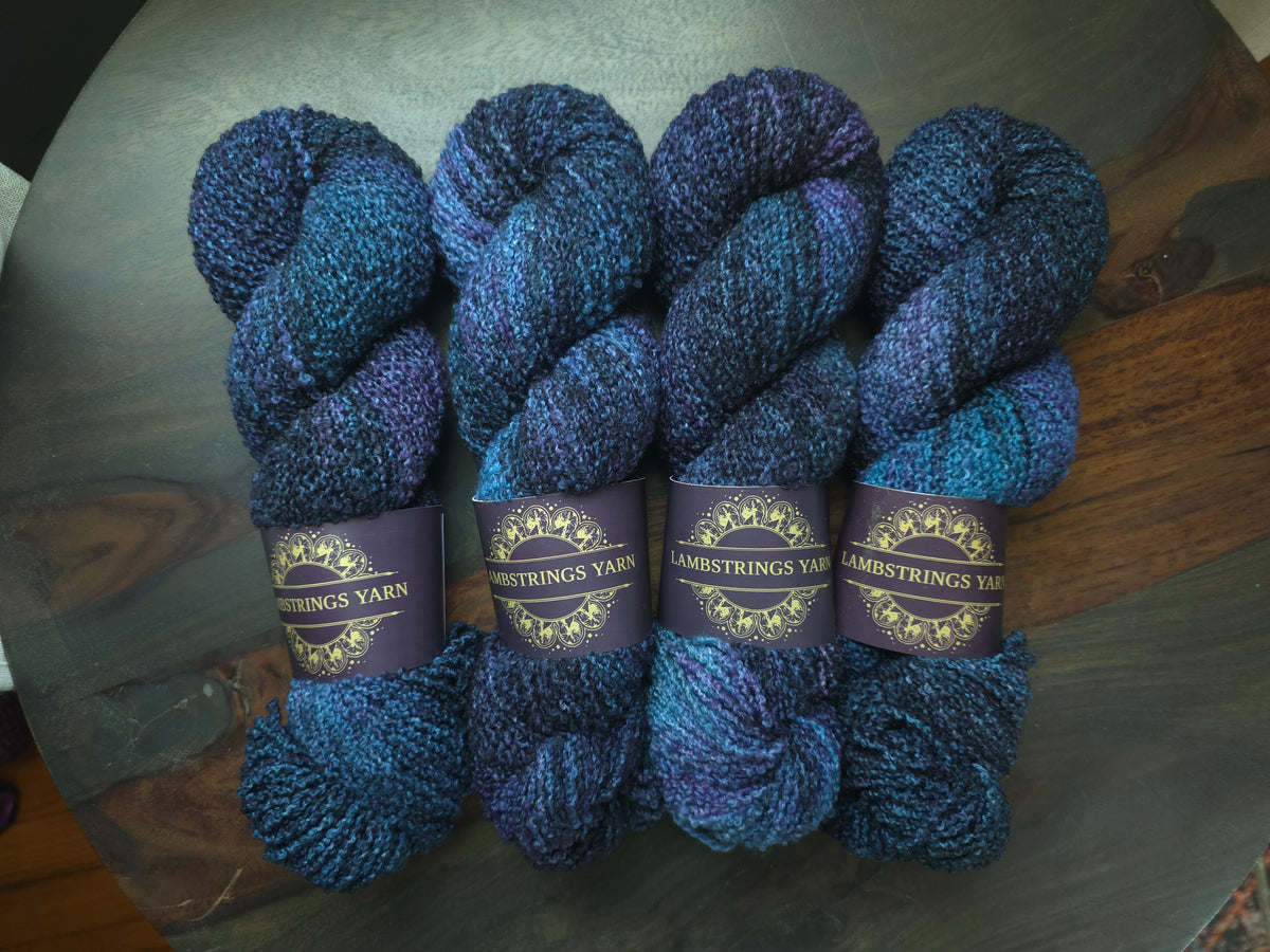 Cozy Boucle DK- Relax, it's just Magic