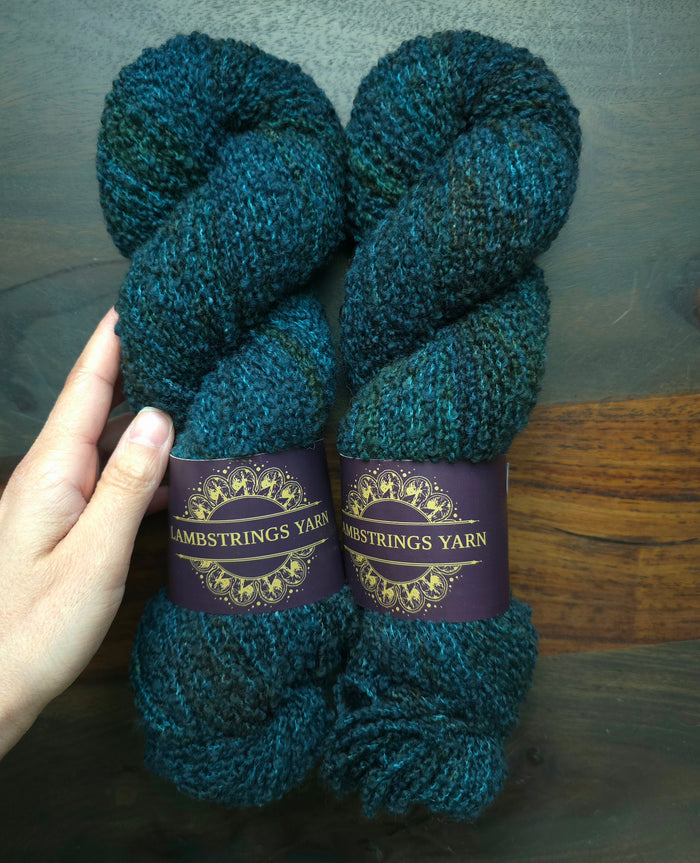Cozy Boucle DK- Petroleum